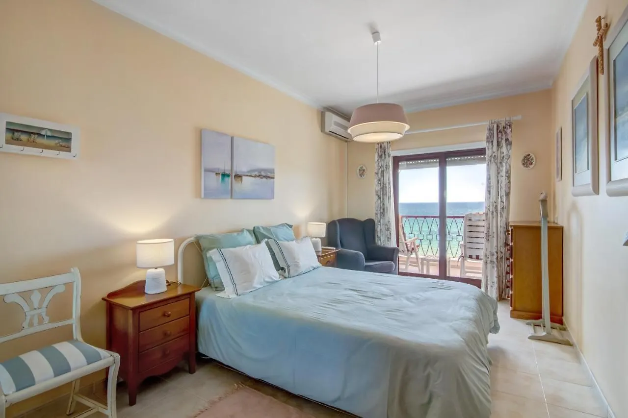 Apartamento Beira Mar Armacao de Pera Apartment